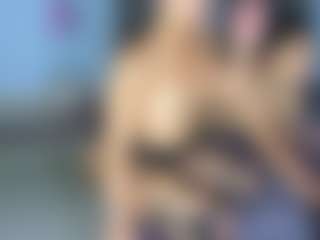 StrikeandSweet's Live Sex Cam Show