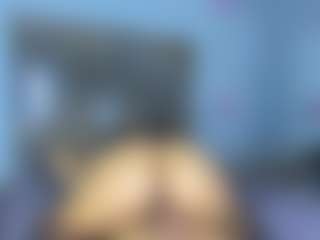 StrikeandSweet's Live Sex Cam Show