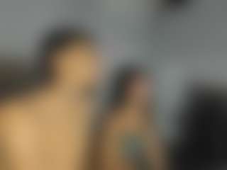 StrikeandSweet's Live Sex Cam Show