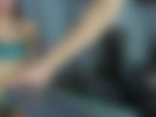 StrikeandSweet's Live Sex Cam Show