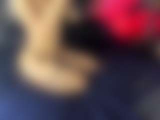 StrikeandSweet's Live Sex Cam Show