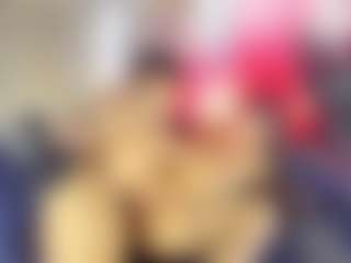 StrikeandSweet's Live Sex Cam Show