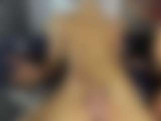 StrikeandSweet's Live Sex Cam Show