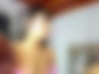 StrikeandSweet's Live Sex Cam Show