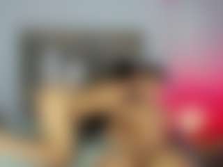 StrikeandSweet's Live Sex Cam Show