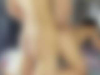 StrikeandSweet's Live Sex Cam Show
