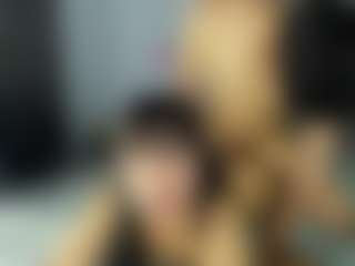 StrikeandSweet's Live Sex Cam Show