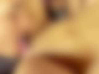 StrikeandSweet's Live Sex Cam Show