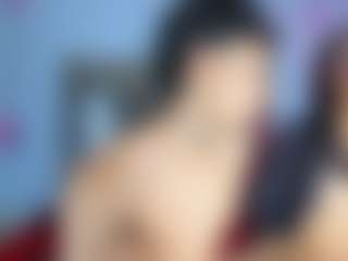 StrikeandSweet's Live Sex Cam Show
