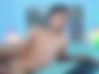 StrikeandSweet's Live Sex Cam Show