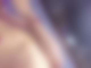 Live cam show with StrikeandSweet - Gray Eyes on Uber Horny