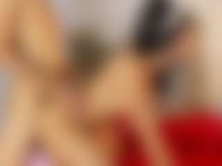 StrikeandSweet's Live Sex Cam Show