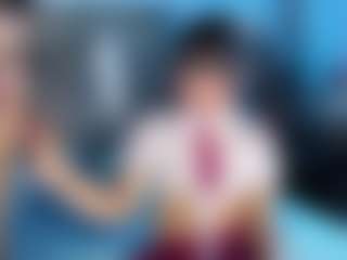StrikeandSweet's Live Sex Cam Show