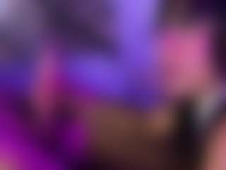 StrikeandSweet's Live Sex Cam Show