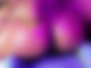 StrikeandSweet's Live Sex Cam Show