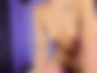 StrikeandSweet's Live Sex Cam Show