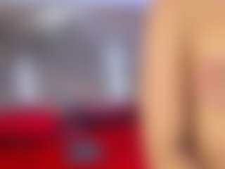 Live cam show with StrikeandSweet - Facial on SquirtSoMuch
