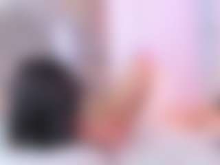 StrikeandSweet's Live Sex Cam Show