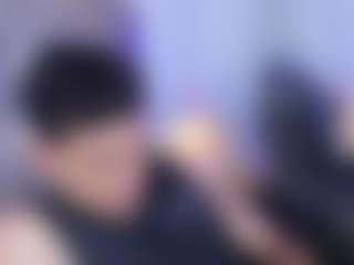 Live cam show with StrikeandSweet - Young Adult on AdultVida.com