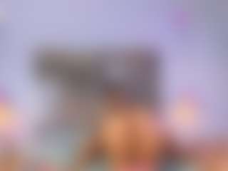 StrikeandSweet's Live Sex Cam Show