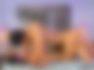 StrikeandSweet's Live Sex Cam Show