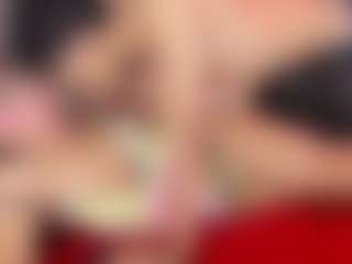StrikeandSweet's Live Sex Cam Show