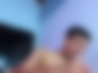 StrikeandSweet's Live Sex Cam Show