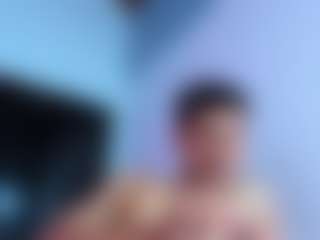 StrikeandSweet's Live Sex Cam Show