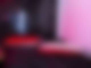 StrikeandSweet's Live Sex Cam Show