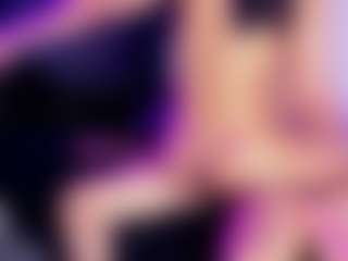 StrikeandSweet's Live Sex Cam Show