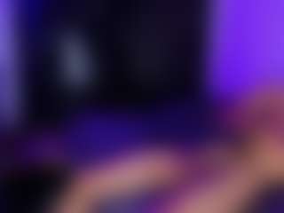 StrikeandSweet's Live Sex Cam Show