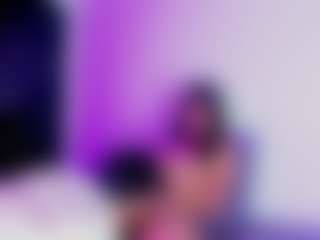 StrikeandSweet's Live Sex Cam Show