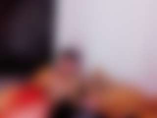 Live cam show with StrikeandSweet - Dildo Or Vibrator on Camiplay Live