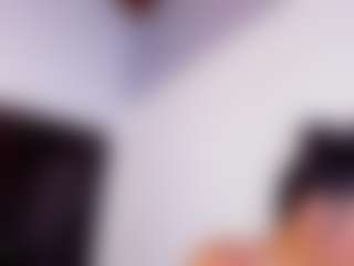 Live cam show with StrikeandSweet - Shaved Pussy on SinfulBabes