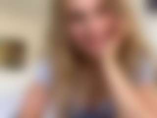 Live cam show with AletaWhetzell - Middle Aged on Chatstar