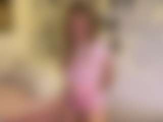 AletaWhetzell's Live Sex Cam Show