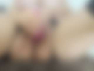 Live cam show with amandaglori1 - Brown Hair on live.xheat.ai