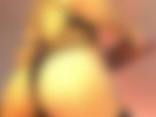 Live-Cam-Show mit AngelDoll - Drinking auf Camsoda