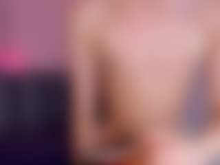 Spettacolo in cam dal vivo con AngelDoll - Tease su Camsoda