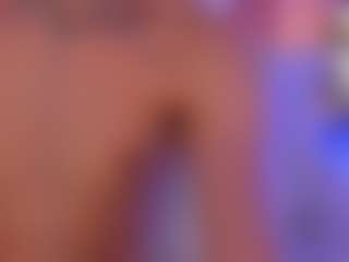 Live-Cam-Show mit AngelDoll - Drinking auf Camsoda