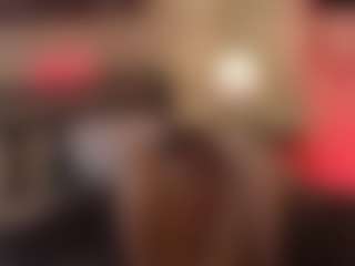 Live cam show with Barbara-Little - Upskirt on TeamSkeetLive