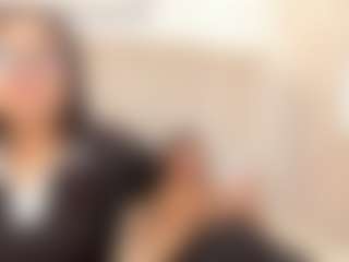 Live cam show with Val y Lufan - Fingering on CamClone