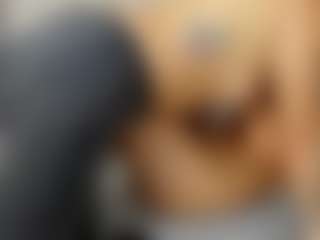 Live cam show with Doublee-Temptatiion - White on hotwifechat.live | colombia