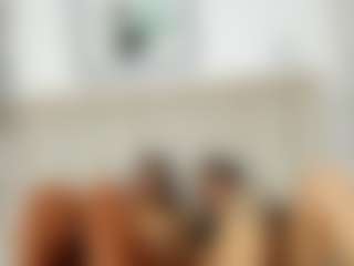 Live cam show with Doublee-Temptatiion - Dildo Or Vibrator on AdultVida.com
