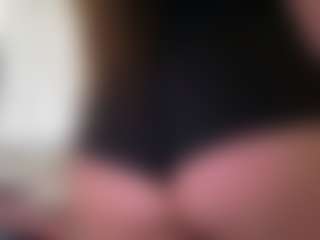 Pussygrabber2000's Live Sex Cam Show