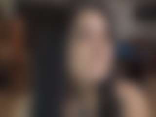 Live cam show with Emilyy05 - Athletic Young Adult on Camming Site