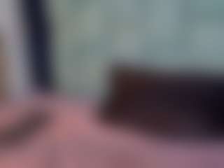 Emilyy05's Live Sex Cam Show