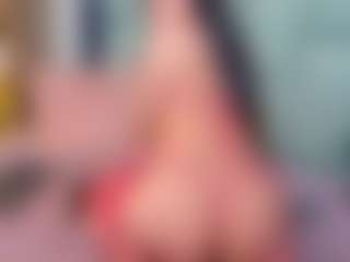 Emilyy05's Live Sex Cam Show