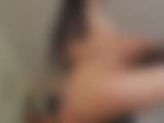 Emilyy05's Live Sex Cam Show