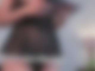 Live cam show with Emilyy05 - Skinny on Dolls Live